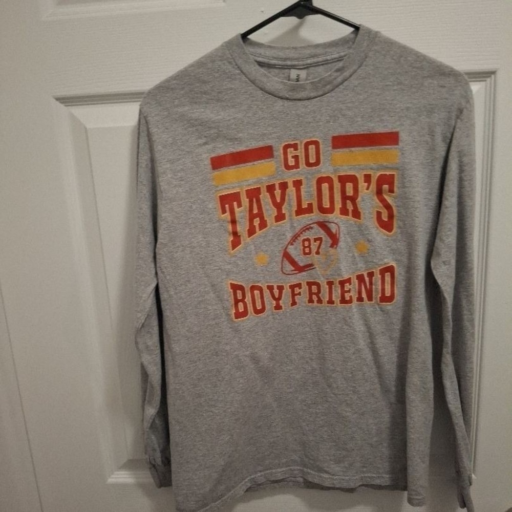 3/$15 GILDAN Small Heather Grey Boyfriend 87 Chiefs Fan Womens‎ Long Sleeve Tee
